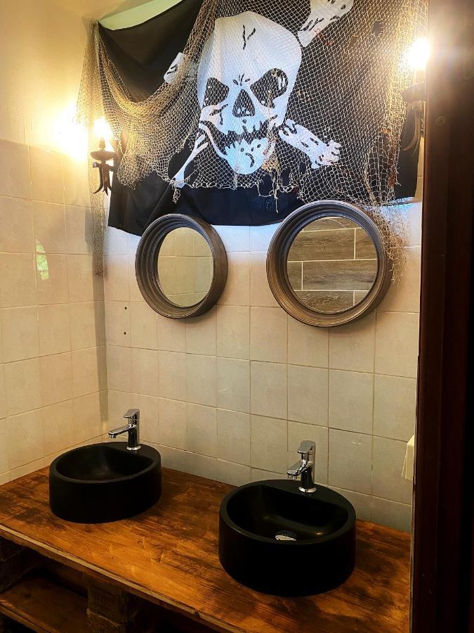 דסהייס Auberge K-Wan Hostel - Proche Plages מראה חיצוני תמונה