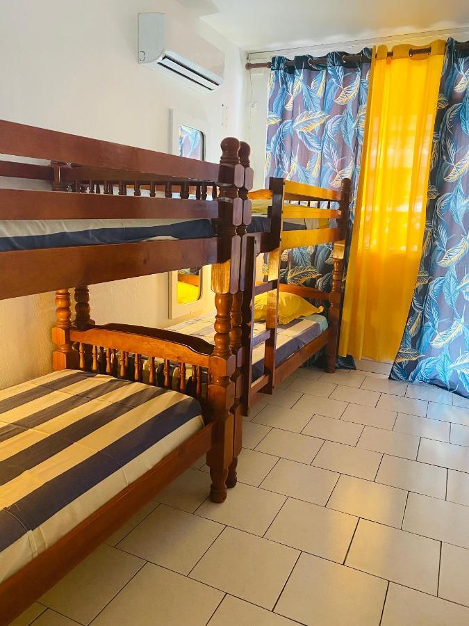 דסהייס Auberge K-Wan Hostel - Proche Plages מראה חיצוני תמונה