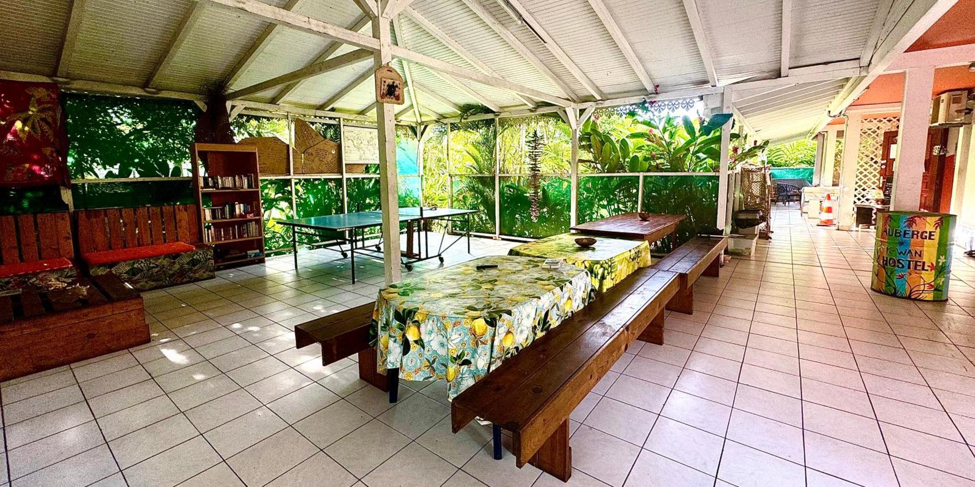 דסהייס Auberge K-Wan Hostel - Proche Plages מראה חיצוני תמונה