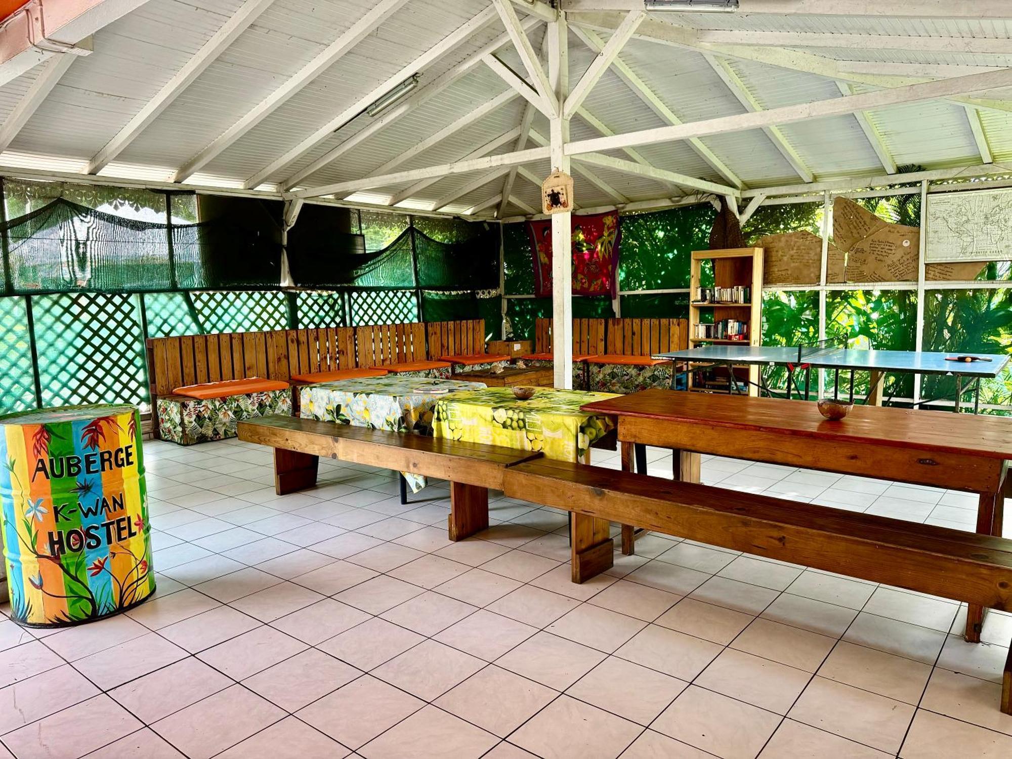 דסהייס Auberge K-Wan Hostel - Proche Plages מראה חיצוני תמונה