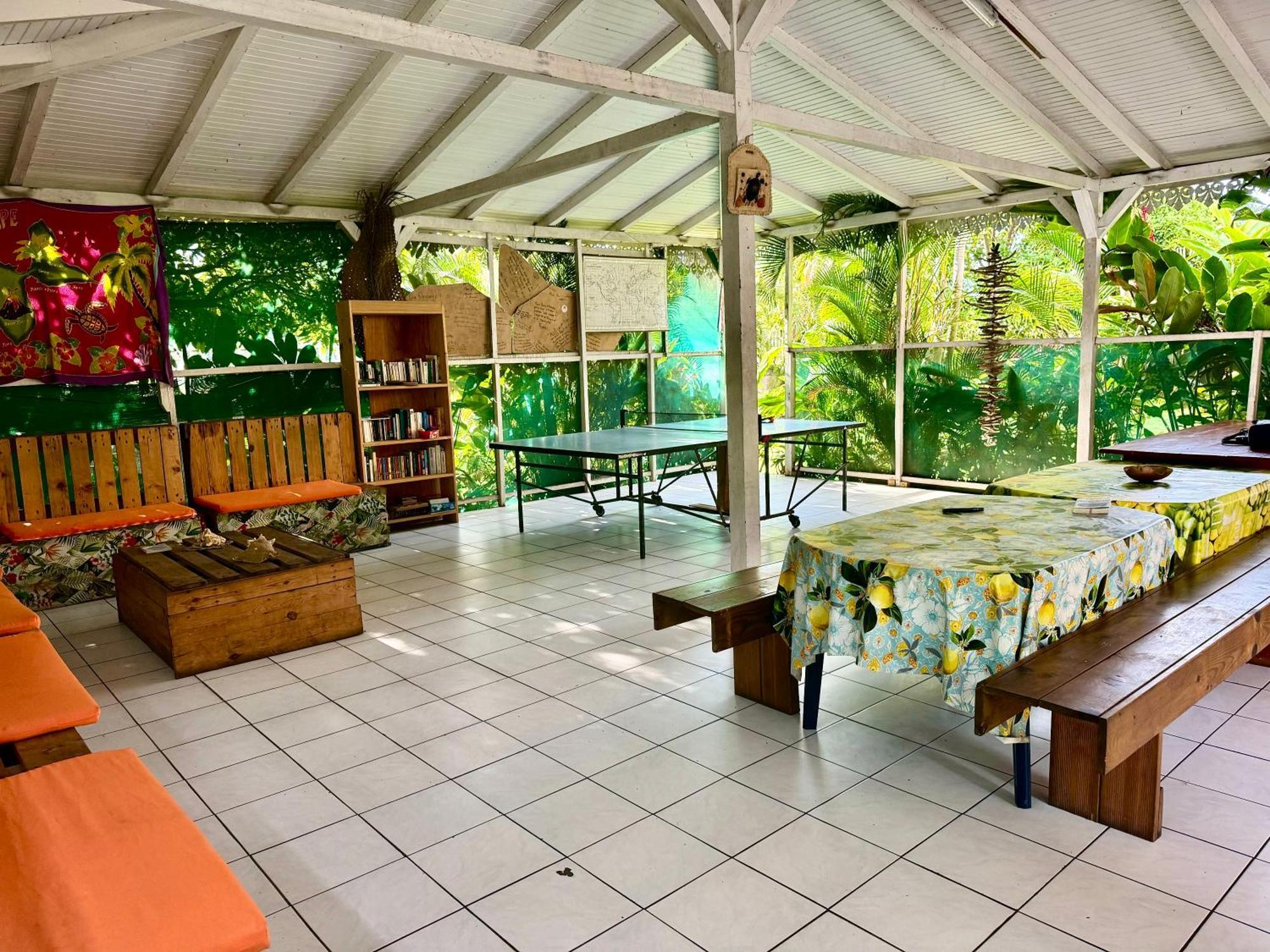 דסהייס Auberge K-Wan Hostel - Proche Plages מראה חיצוני תמונה